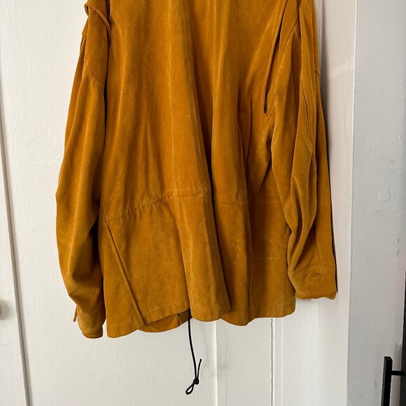 Caramel Oversized Suede Jacket w/adjustable fit and pockets - Picture 4 of 16